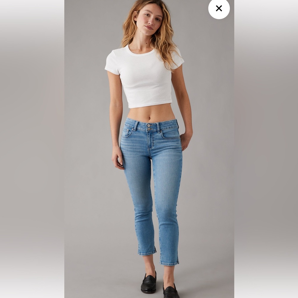 💙 NWOT AE artist crop jeans